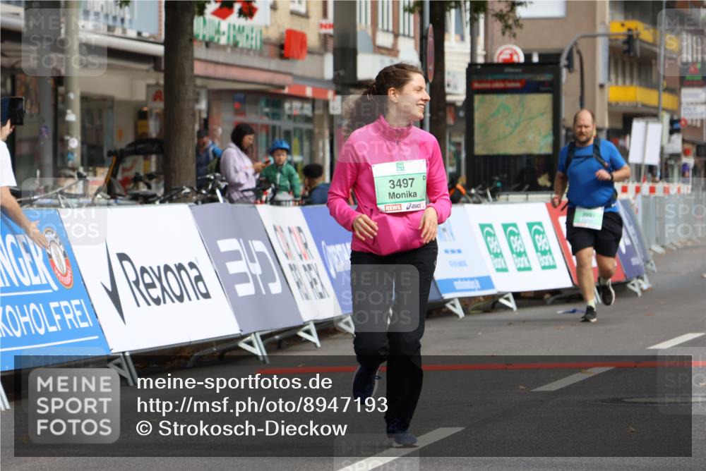 21.09.2025 - PSD Bank Halbmarathon Strokosch-Dieckow http://msf.ph/oto/8947193 21.09.2025 13:06:41 Ziel 3497, 3991 meine-sportfotos.de