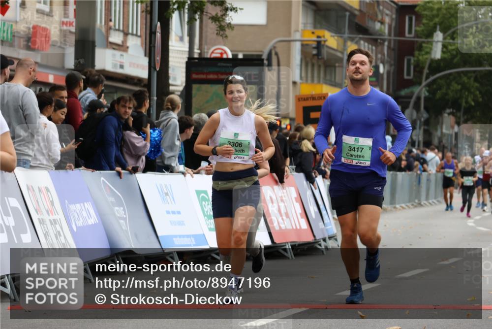 21.09.2025 - PSD Bank Halbmarathon Strokosch-Dieckow http://msf.ph/oto/8947196 21.09.2025 12:18:55 Ziel 1541, 1637, 1638, 3268, 3282, 3306, 3417, 3437, 3900 meine-sportfotos.de