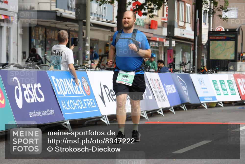 21.09.2025 - PSD Bank Halbmarathon Strokosch-Dieckow http://msf.ph/oto/8947222 21.09.2025 13:06:47 Ziel 3497, 3810, 3991 meine-sportfotos.de