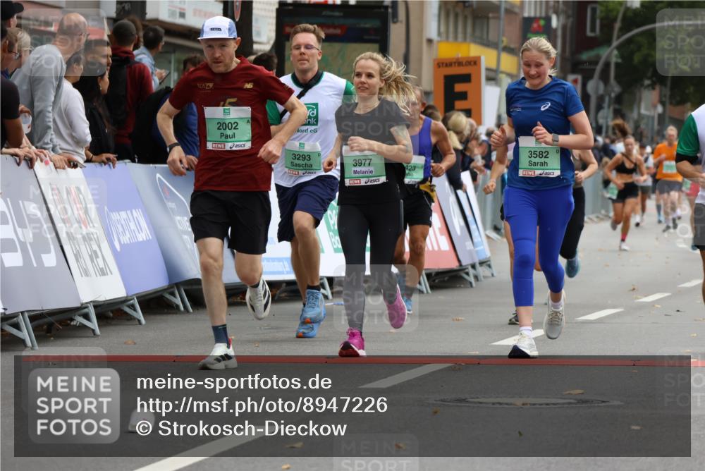 21.09.2025 - PSD Bank Halbmarathon Strokosch-Dieckow http://msf.ph/oto/8947226 21.09.2025 12:19:15 Ziel 1142, 2002, 2981, 3293, 3423, 3582, 3720, 3977 meine-sportfotos.de