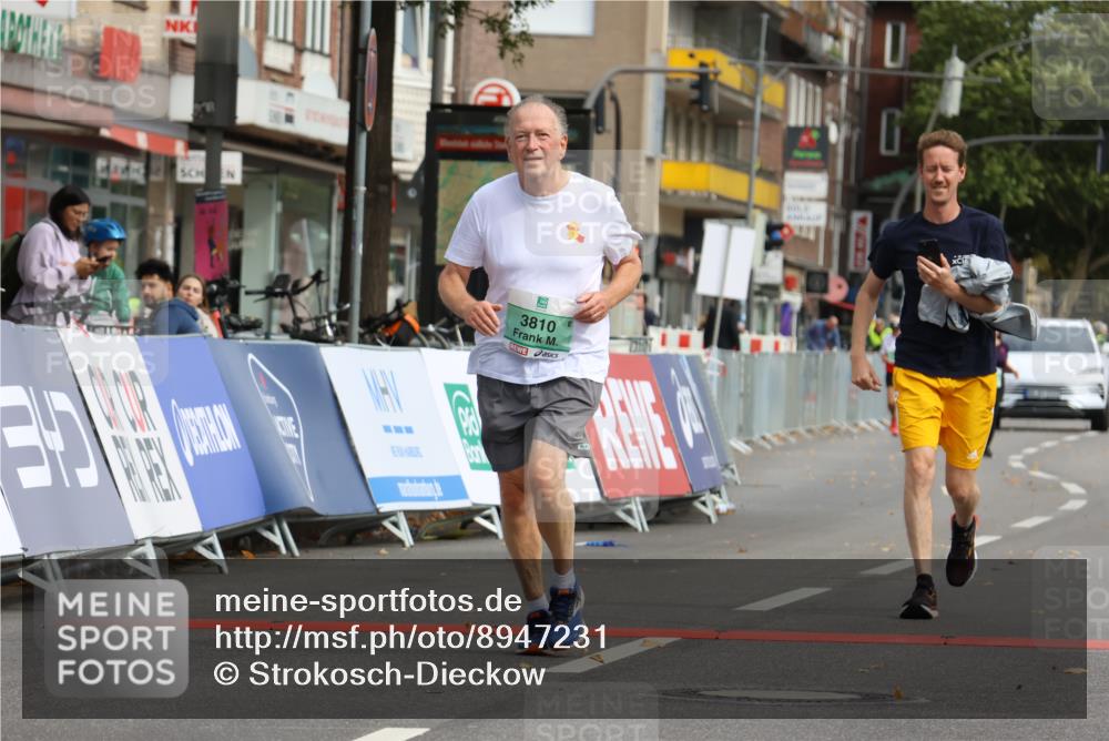 21.09.2025 - PSD Bank Halbmarathon Strokosch-Dieckow http://msf.ph/oto/8947231 21.09.2025 13:06:52 Ziel 3810, 3991 meine-sportfotos.de