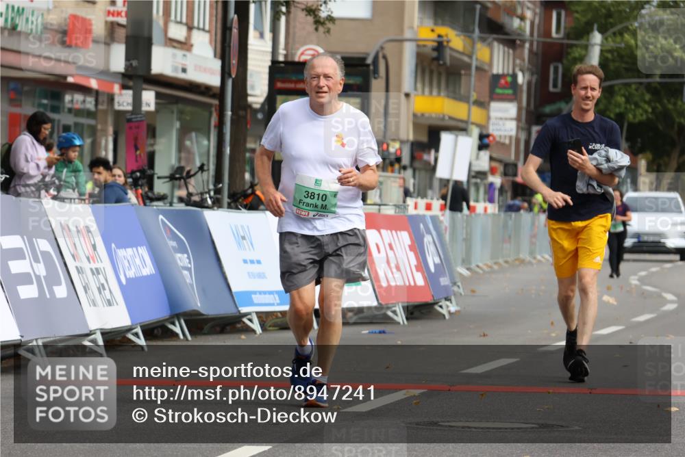 21.09.2025 - PSD Bank Halbmarathon Strokosch-Dieckow http://msf.ph/oto/8947241 21.09.2025 13:06:53 Ziel 3810, 3991 meine-sportfotos.de