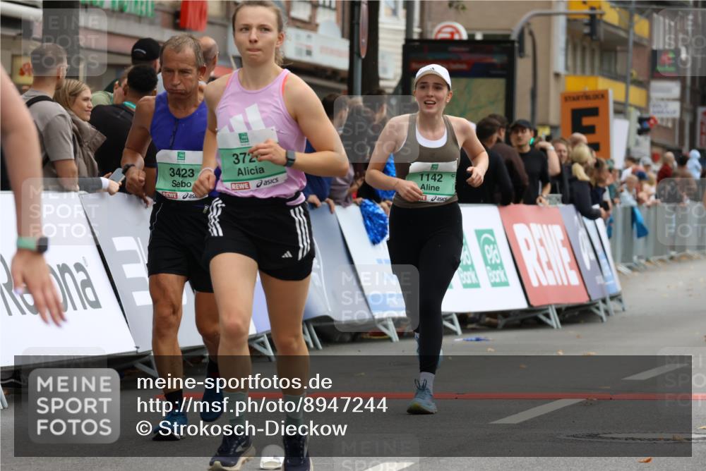 21.09.2025 - PSD Bank Halbmarathon Strokosch-Dieckow http://msf.ph/oto/8947244 21.09.2025 12:19:20 Ziel 1142, 2002, 2981, 3293, 3423, 3582, 3720, 3977 meine-sportfotos.de