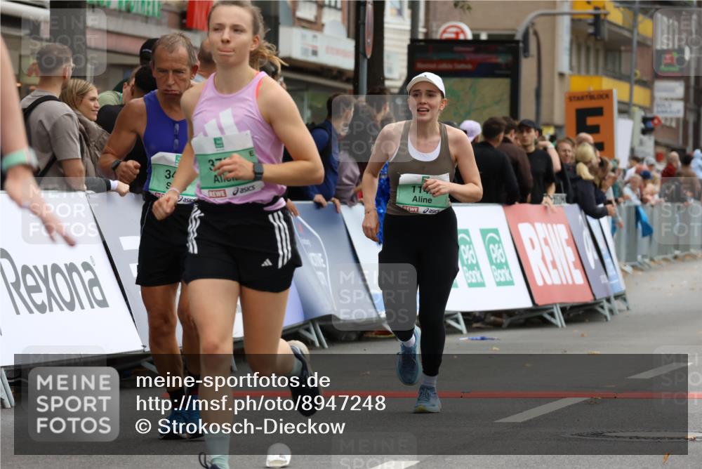 21.09.2025 - PSD Bank Halbmarathon Strokosch-Dieckow http://msf.ph/oto/8947248 21.09.2025 12:19:20 Ziel 1142, 2002, 2981, 3293, 3423, 3582, 3720, 3977 meine-sportfotos.de