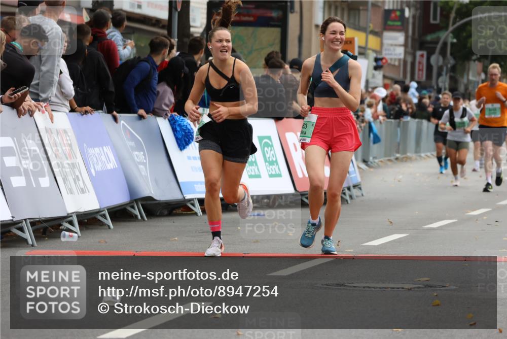 21.09.2025 - PSD Bank Halbmarathon Strokosch-Dieckow http://msf.ph/oto/8947254 21.09.2025 12:19:28 Ziel 1142, 3423, 3662, 3663, 3720 meine-sportfotos.de