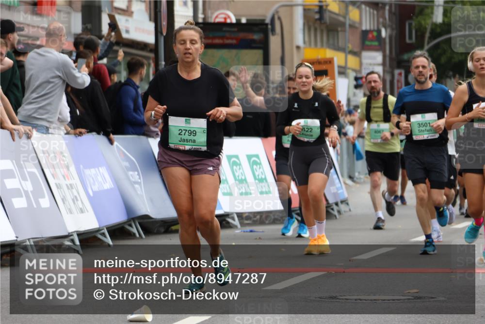 21.09.2025 - PSD Bank Halbmarathon Strokosch-Dieckow http://msf.ph/oto/8947287 21.09.2025 12:19:42 Ziel 1004, 2714, 2799, 3111, 3122, 3253, 3501, 3528, 3567, 3580, 3678, 4067 meine-sportfotos.de