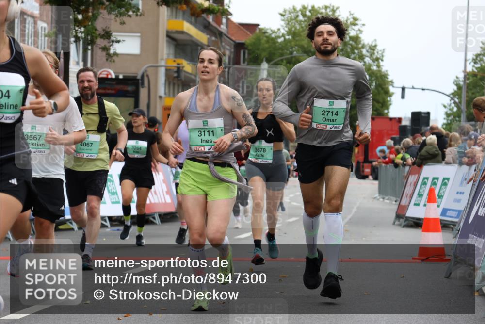 21.09.2025 - PSD Bank Halbmarathon Strokosch-Dieckow http://msf.ph/oto/8947300 21.09.2025 12:19:47 Ziel 1004, 1070, 2714, 2799, 3111, 3122, 3253, 3264, 3265, 3347, 3501, 3528, 3567, 3580, 3678, 4067 meine-sportfotos.de