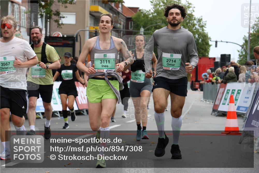 21.09.2025 - PSD Bank Halbmarathon Strokosch-Dieckow http://msf.ph/oto/8947308 21.09.2025 12:19:48 Ziel 1004, 1070, 2714, 2799, 3111, 3122, 3253, 3264, 3265, 3347, 3501, 3528, 3567, 3580, 3678, 4067 meine-sportfotos.de