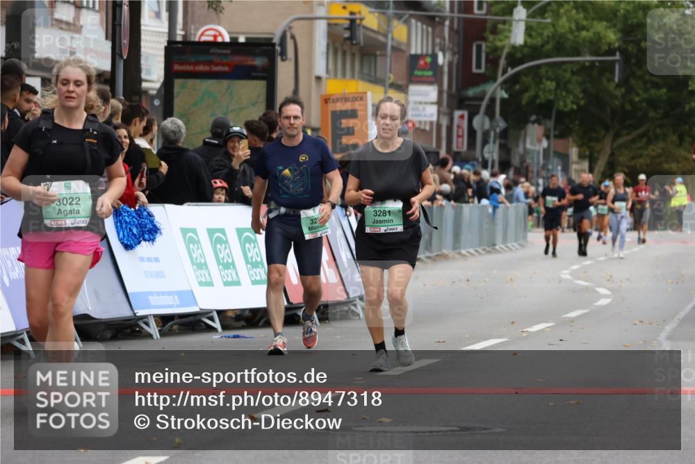21.09.2025 - PSD Bank Halbmarathon Strokosch-Dieckow http://msf.ph/oto/8947318 21.09.2025 12:24:18 Ziel 1498, 1499, 3022, 3219, 3281, 3602 meine-sportfotos.de
