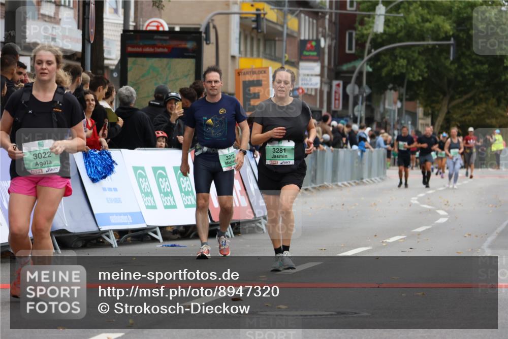 21.09.2025 - PSD Bank Halbmarathon Strokosch-Dieckow http://msf.ph/oto/8947320 21.09.2025 12:24:18 Ziel 1498, 1499, 3022, 3219, 3281, 3602 meine-sportfotos.de