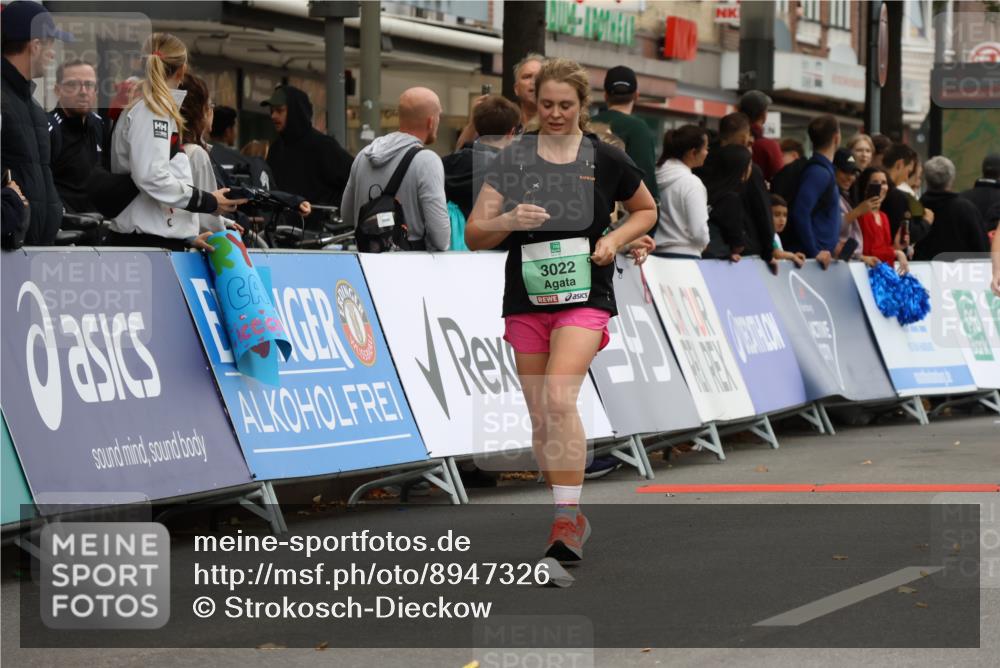 21.09.2025 - PSD Bank Halbmarathon Strokosch-Dieckow http://msf.ph/oto/8947326 21.09.2025 12:24:20 Ziel 1498, 1499, 3022, 3219, 3281, 3602 meine-sportfotos.de