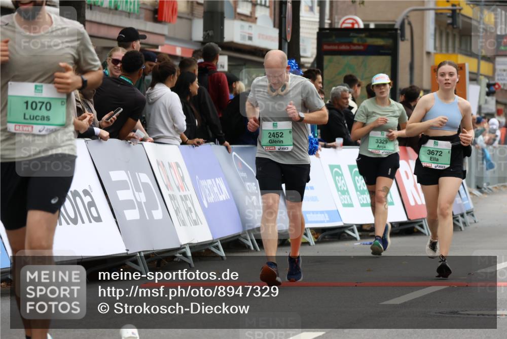 21.09.2025 - PSD Bank Halbmarathon Strokosch-Dieckow http://msf.ph/oto/8947329 21.09.2025 12:19:55 Ziel 1070, 1661, 2452, 2714, 3111, 3264, 3265, 3329, 3347, 3528, 3567, 3672, 3678, 4067 meine-sportfotos.de