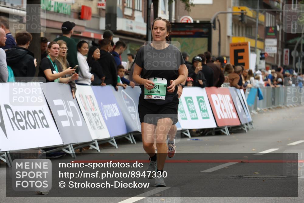 21.09.2025 - PSD Bank Halbmarathon Strokosch-Dieckow http://msf.ph/oto/8947330 21.09.2025 12:24:22 Ziel 1498, 1499, 3022, 3219, 3281, 3602 meine-sportfotos.de