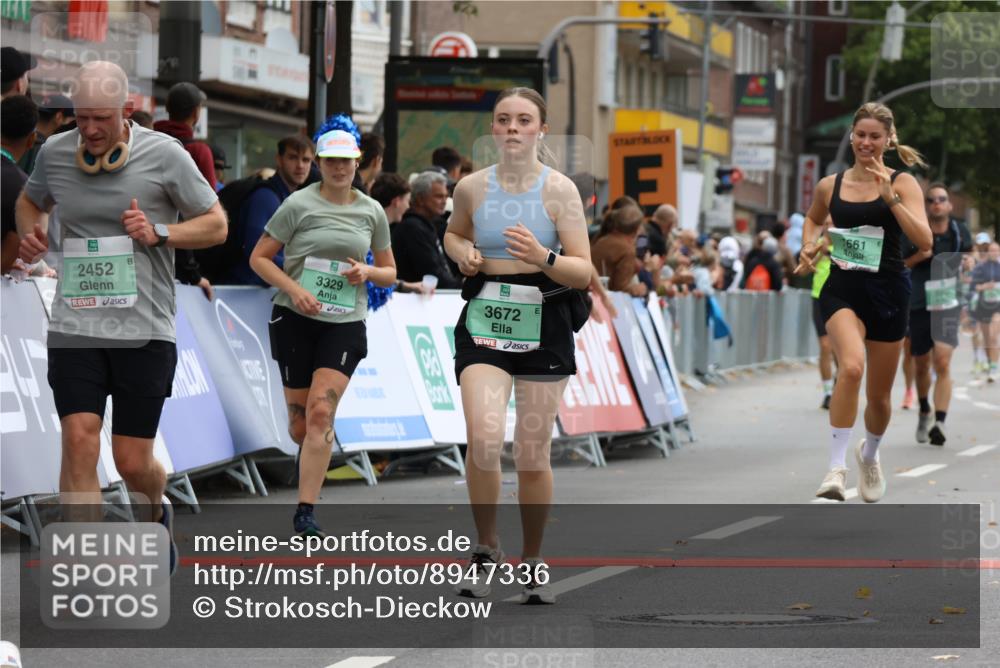 21.09.2025 - PSD Bank Halbmarathon Strokosch-Dieckow http://msf.ph/oto/8947336 21.09.2025 12:19:56 Ziel 1070, 1661, 2452, 3264, 3265, 3329, 3347, 3528, 3567, 3672, 3678, 4067 meine-sportfotos.de