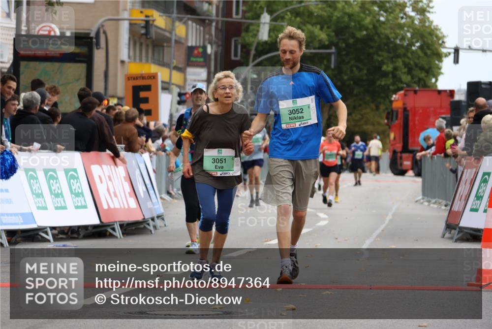 21.09.2025 - PSD Bank Halbmarathon Strokosch-Dieckow http://msf.ph/oto/8947364 21.09.2025 12:20:15 Ziel 1151, 1152, 1176, 2211, 3051, 3052, 3445 meine-sportfotos.de