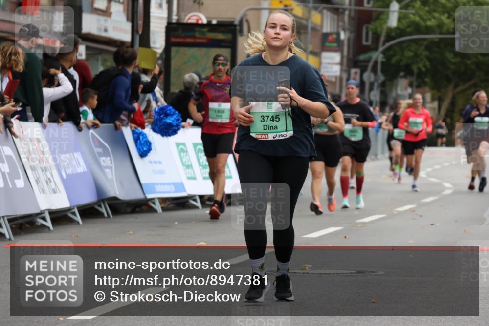 21.09.2025 - PSD Bank Halbmarathon Strokosch-Dieckow http://msf.ph/oto/8947381 21.09.2025 12:24:57 Ziel 1654, 1655, 1808, 3317, 3654, 3745, 3762, 3820, 4014 meine-sportfotos.de