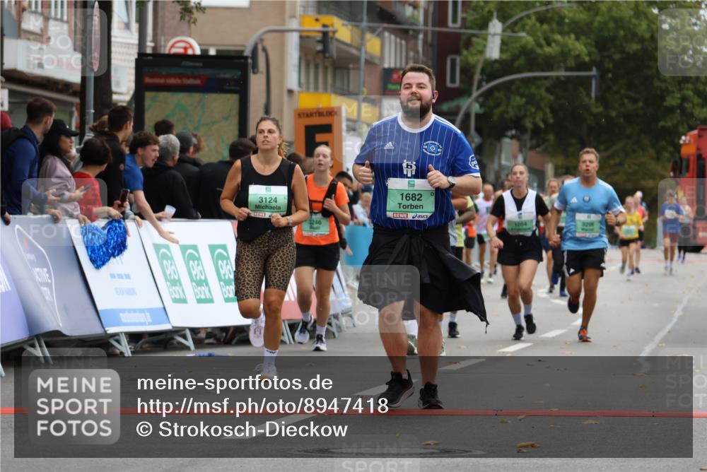 21.09.2025 - PSD Bank Halbmarathon Strokosch-Dieckow http://msf.ph/oto/8947418 21.09.2025 12:20:47 Ziel 1054, 1474, 1552, 1682, 3124, 3246, 3296, 3643, 3690 meine-sportfotos.de