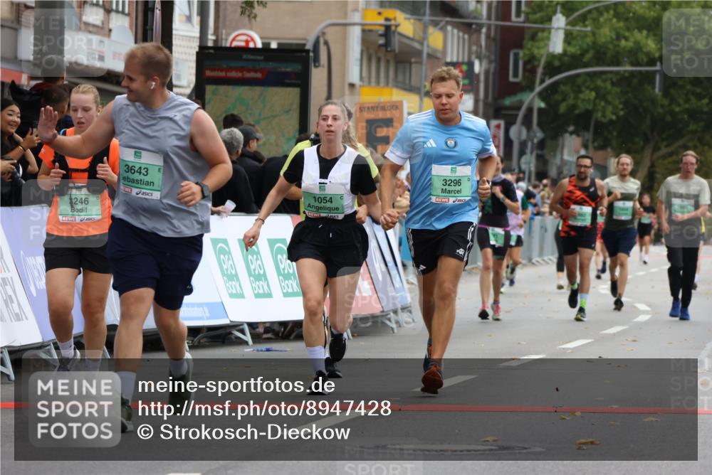 21.09.2025 - PSD Bank Halbmarathon Strokosch-Dieckow http://msf.ph/oto/8947428 21.09.2025 12:20:52 Ziel 1054, 1682, 3124, 3246, 3296, 3643, 3681 meine-sportfotos.de