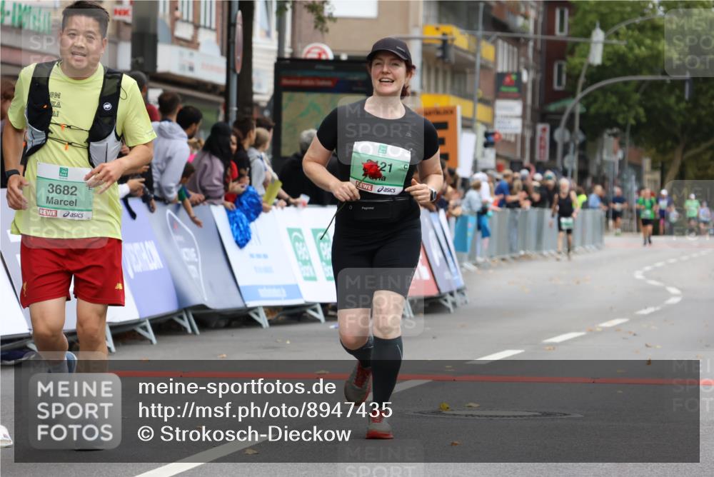 21.09.2025 - PSD Bank Halbmarathon Strokosch-Dieckow http://msf.ph/oto/8947435 21.09.2025 12:25:13 Ziel 1361, 1655, 3121, 3317, 3436, 3682, 4014 meine-sportfotos.de