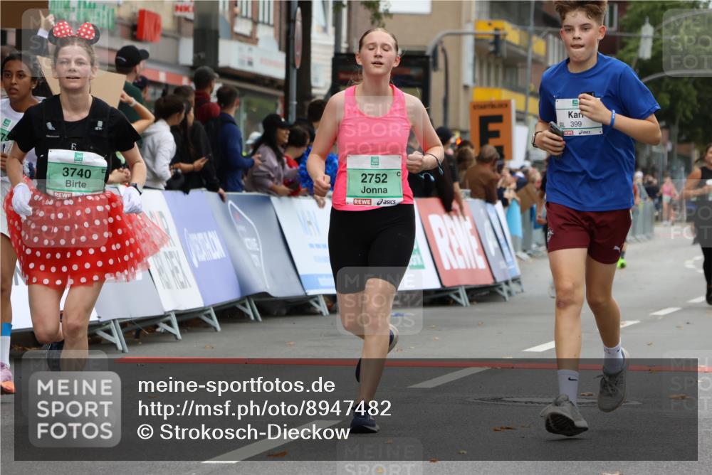 21.09.2025 - PSD Bank Halbmarathon Strokosch-Dieckow http://msf.ph/oto/8947482 21.09.2025 12:21:15 Ziel 1130, 2752, 2874, 2887, 3343, 3460, 3571, 3740, 3980 meine-sportfotos.de