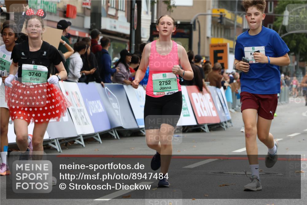 21.09.2025 - PSD Bank Halbmarathon Strokosch-Dieckow http://msf.ph/oto/8947484 21.09.2025 12:21:15 Ziel 1130, 2752, 2874, 2887, 3343, 3460, 3571, 3740, 3980 meine-sportfotos.de