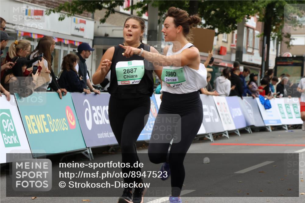 21.09.2025 - PSD Bank Halbmarathon Strokosch-Dieckow http://msf.ph/oto/8947523 21.09.2025 12:21:24 Ziel 2840, 2874, 2887, 3333, 3460, 3980 meine-sportfotos.de