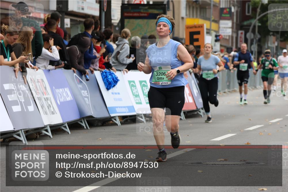 21.09.2025 - PSD Bank Halbmarathon Strokosch-Dieckow http://msf.ph/oto/8947530 21.09.2025 12:26:11 Ziel 3206, 3227, 3504, 3611 meine-sportfotos.de