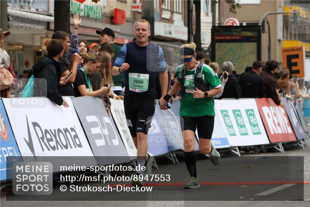 21.09.2025 - PSD Bank Halbmarathon Strokosch-Dieckow http://msf.ph/oto/8947553 21.09.2025 12:26:22 Ziel 2900, 2950, 3611 meine-sportfotos.de