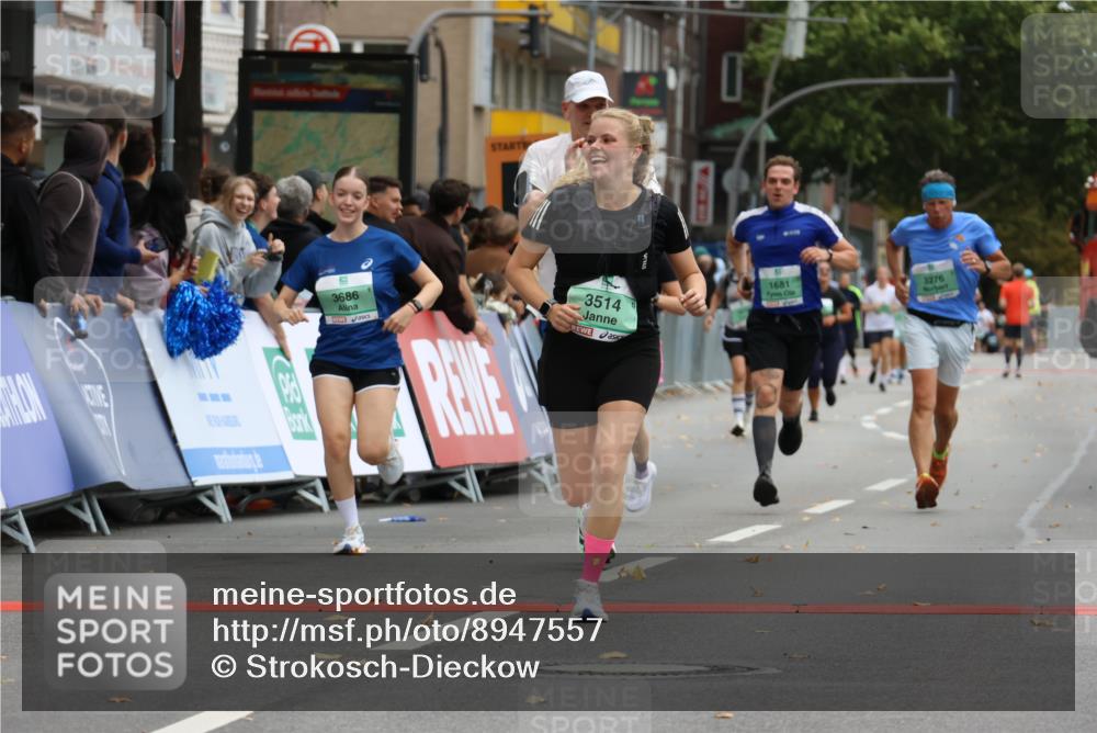 21.09.2025 - PSD Bank Halbmarathon Strokosch-Dieckow http://msf.ph/oto/8947557 21.09.2025 12:26:30 Ziel 1681, 2900, 2903, 2950, 3276, 3514, 3686, 3813 meine-sportfotos.de