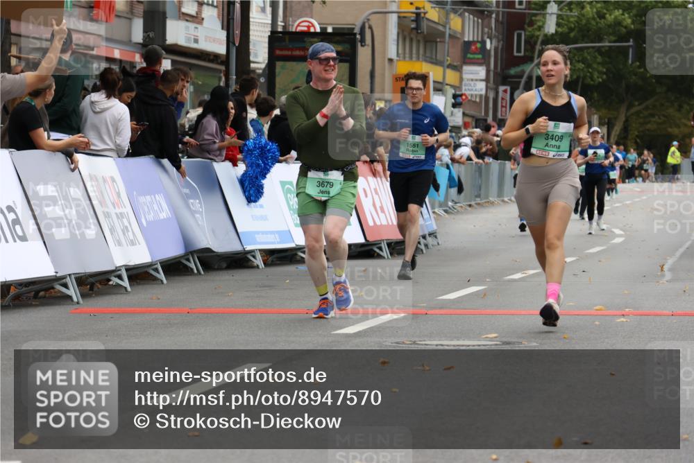 21.09.2025 - PSD Bank Halbmarathon Strokosch-Dieckow http://msf.ph/oto/8947570 21.09.2025 12:21:44 Ziel 1214, 1551, 3409, 3679, 3694 meine-sportfotos.de