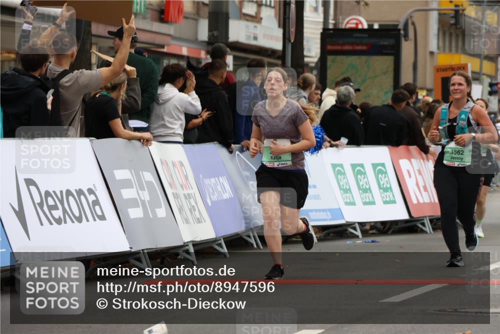 21.09.2025 - PSD Bank Halbmarathon Strokosch-Dieckow http://msf.ph/oto/8947596 21.09.2025 12:22:01 Ziel 2560, 3305, 3327, 3432, 3562, 3629, 3890, 4030 meine-sportfotos.de
