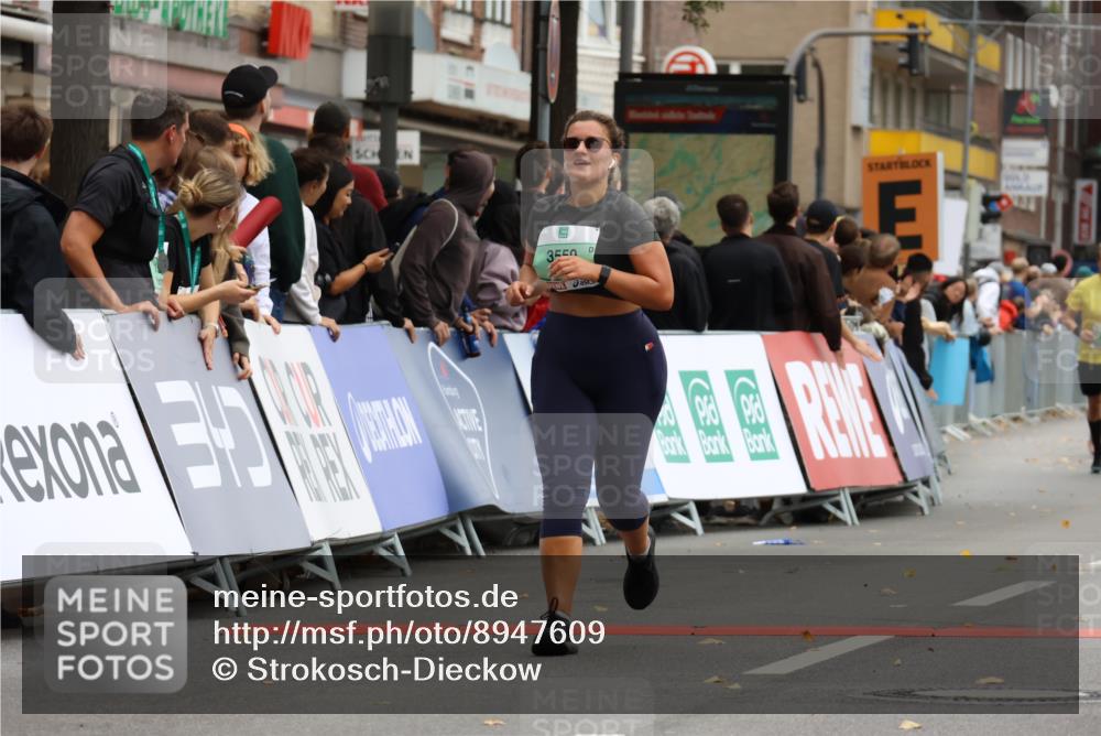 21.09.2025 - PSD Bank Halbmarathon Strokosch-Dieckow http://msf.ph/oto/8947609 21.09.2025 12:26:46 Ziel 3518, 3559 meine-sportfotos.de