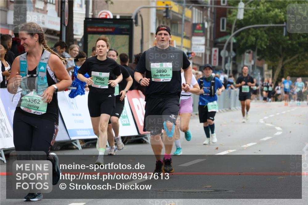 21.09.2025 - PSD Bank Halbmarathon Strokosch-Dieckow http://msf.ph/oto/8947613 21.09.2025 12:22:04 Ziel 2560, 3305, 3327, 3432, 3562, 3629, 3636, 3890, 4030 meine-sportfotos.de