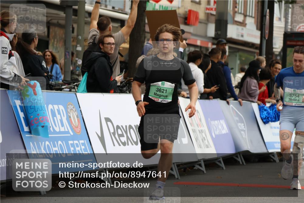 21.09.2025 - PSD Bank Halbmarathon Strokosch-Dieckow http://msf.ph/oto/8947641 21.09.2025 12:22:38 Ziel 1148, 1149, 3430, 3621, 3754, 4008 meine-sportfotos.de