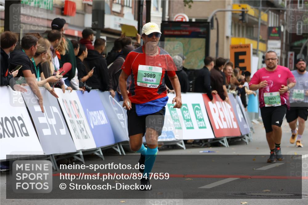 21.09.2025 - PSD Bank Halbmarathon Strokosch-Dieckow http://msf.ph/oto/8947659 21.09.2025 12:27:17 Ziel 1269, 1270, 3451, 3661, 3856, 3882, 3989 meine-sportfotos.de