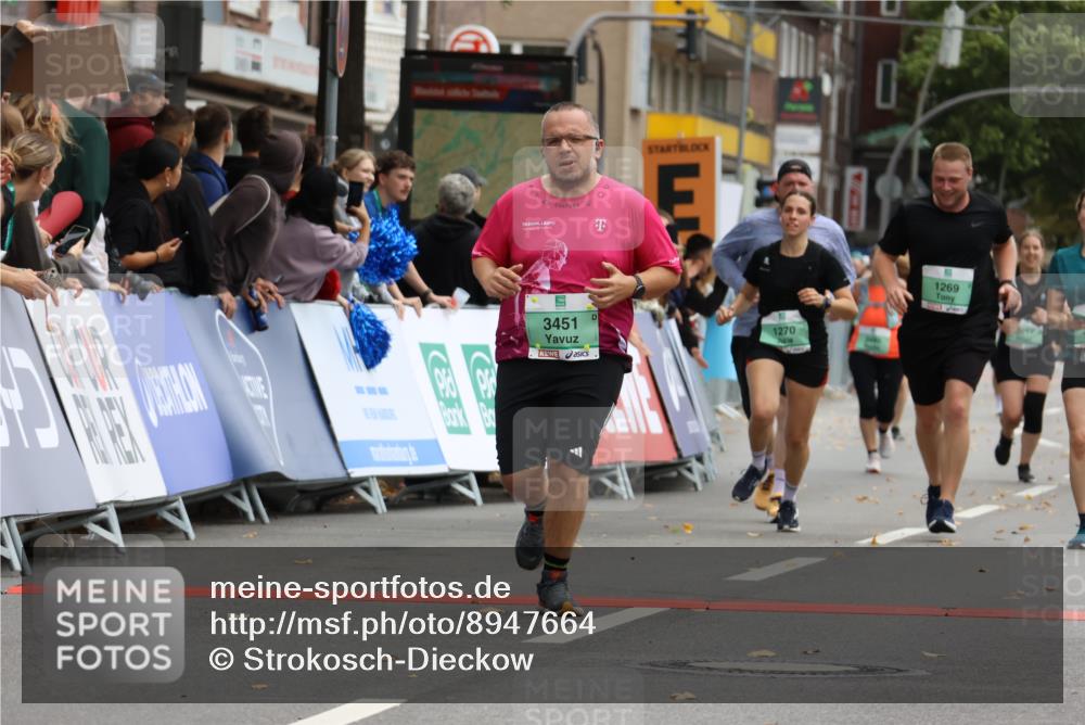 21.09.2025 - PSD Bank Halbmarathon Strokosch-Dieckow http://msf.ph/oto/8947664 21.09.2025 12:27:19 Ziel 1269, 1270, 3451, 3661, 3845, 3989 meine-sportfotos.de