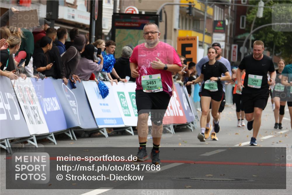 21.09.2025 - PSD Bank Halbmarathon Strokosch-Dieckow http://msf.ph/oto/8947668 21.09.2025 12:27:19 Ziel 1269, 1270, 3451, 3661, 3845, 3989 meine-sportfotos.de