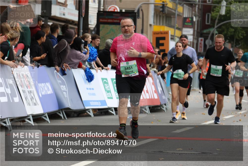 21.09.2025 - PSD Bank Halbmarathon Strokosch-Dieckow http://msf.ph/oto/8947670 21.09.2025 12:27:19 Ziel 1269, 1270, 3451, 3661, 3845, 3989 meine-sportfotos.de