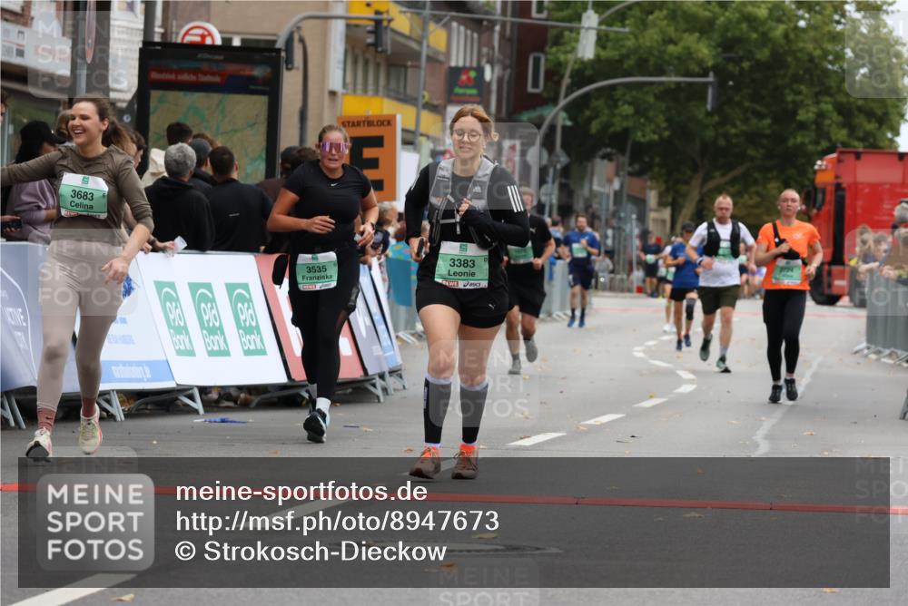 21.09.2025 - PSD Bank Halbmarathon Strokosch-Dieckow http://msf.ph/oto/8947673 21.09.2025 12:22:44 Ziel 1148, 1149, 3383, 3430, 3535, 3621, 3683, 3754, 4008 meine-sportfotos.de