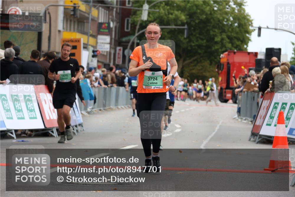 21.09.2025 - PSD Bank Halbmarathon Strokosch-Dieckow http://msf.ph/oto/8947701 21.09.2025 12:22:51 Ziel 1675, 3383, 3430, 3535, 3683, 3724, 3765 meine-sportfotos.de
