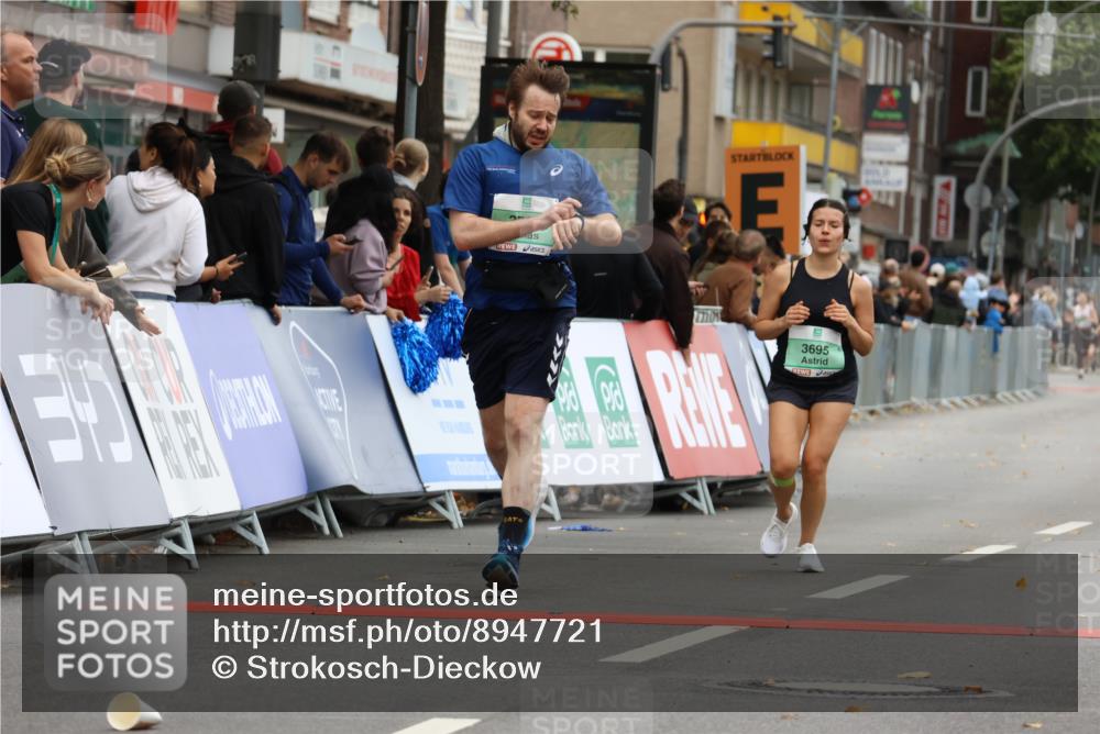 21.09.2025 - PSD Bank Halbmarathon Strokosch-Dieckow http://msf.ph/oto/8947721 21.09.2025 12:23:05 Ziel 1295, 1675, 3695, 3742 meine-sportfotos.de