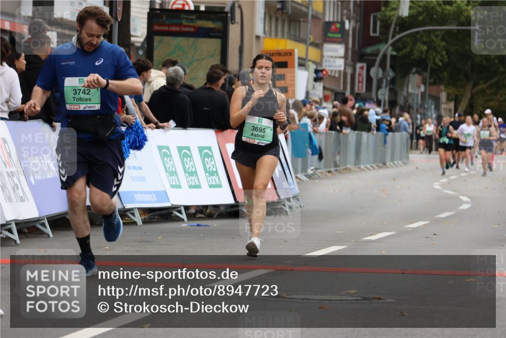 21.09.2025 - PSD Bank Halbmarathon Strokosch-Dieckow http://msf.ph/oto/8947723 21.09.2025 12:23:06 Ziel 1295, 1675, 3695, 3742 meine-sportfotos.de