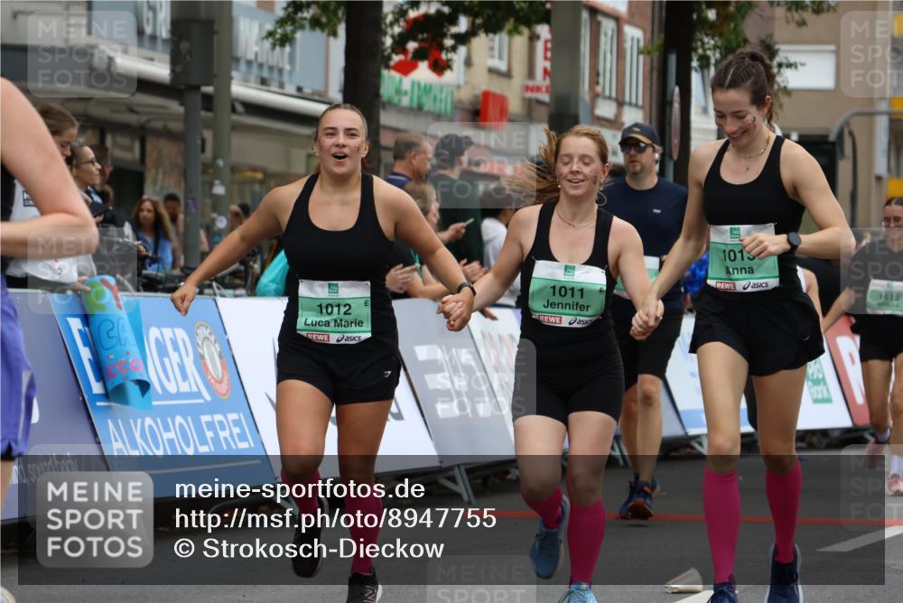 21.09.2025 - PSD Bank Halbmarathon Strokosch-Dieckow http://msf.ph/oto/8947755 21.09.2025 12:23:37 Ziel 1011, 1012, 1013, 1448, 1449, 1612, 1613, 2987, 3225, 3300, 3368, 3386, 3515, 3546 meine-sportfotos.de