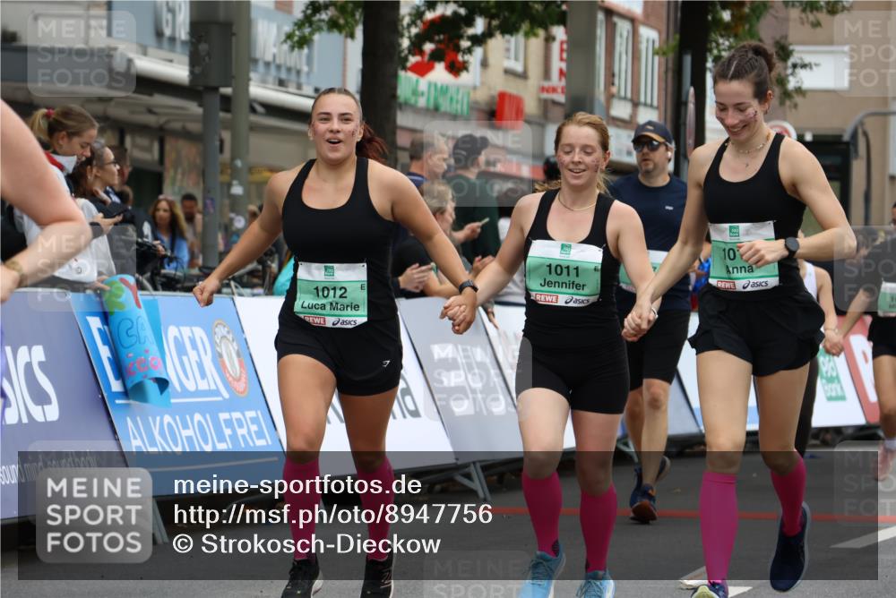21.09.2025 - PSD Bank Halbmarathon Strokosch-Dieckow http://msf.ph/oto/8947756 21.09.2025 12:23:37 Ziel 1011, 1012, 1013, 1448, 1449, 1612, 1613, 2987, 3225, 3300, 3368, 3386, 3515, 3546 meine-sportfotos.de