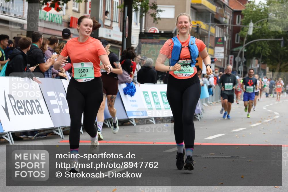 21.09.2025 - PSD Bank Halbmarathon Strokosch-Dieckow http://msf.ph/oto/8947762 21.09.2025 12:28:09 Ziel 1677, 3478, 3481, 3507, 3600, 3615, 3658 meine-sportfotos.de
