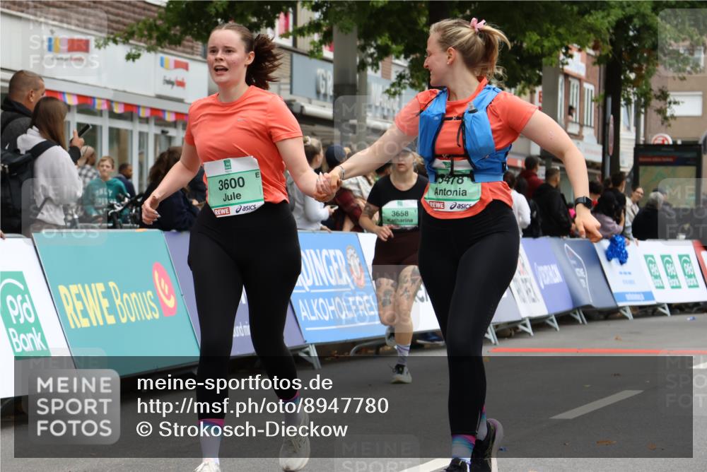 21.09.2025 - PSD Bank Halbmarathon Strokosch-Dieckow http://msf.ph/oto/8947780 21.09.2025 12:28:11 Ziel 2726, 3000, 3478, 3600, 3615, 3658, 3776 meine-sportfotos.de