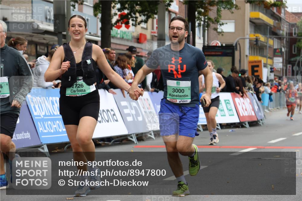 21.09.2025 - PSD Bank Halbmarathon Strokosch-Dieckow http://msf.ph/oto/8947800 21.09.2025 12:28:20 Ziel 2726, 3000, 3422, 3658, 3776 meine-sportfotos.de