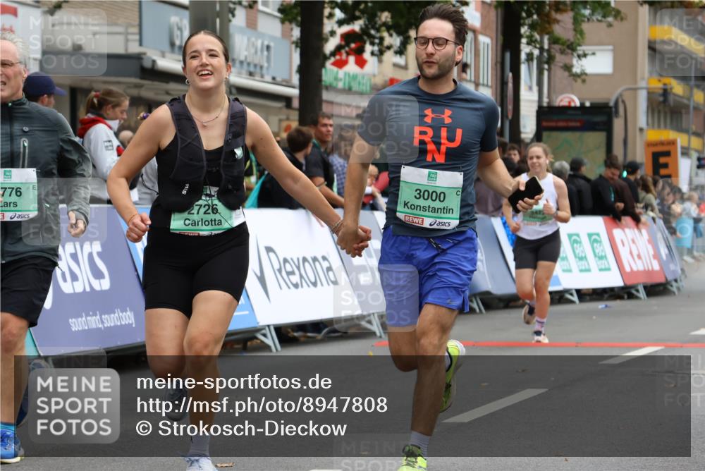 21.09.2025 - PSD Bank Halbmarathon Strokosch-Dieckow http://msf.ph/oto/8947808 21.09.2025 12:28:21 Ziel 2726, 3000, 3422, 3776 meine-sportfotos.de