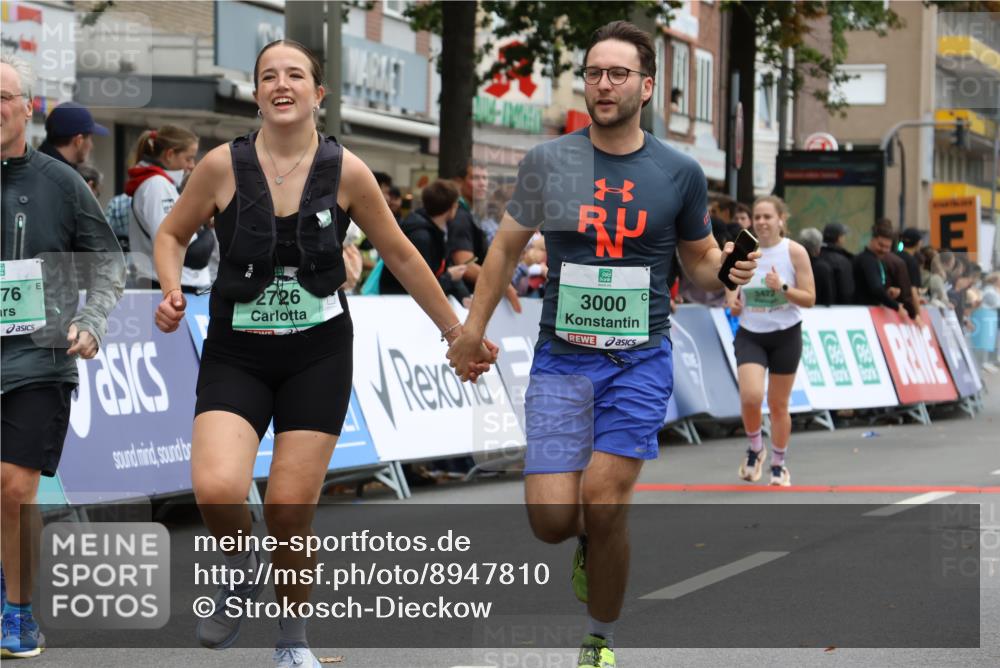 21.09.2025 - PSD Bank Halbmarathon Strokosch-Dieckow http://msf.ph/oto/8947810 21.09.2025 12:28:21 Ziel 2726, 3000, 3422, 3776 meine-sportfotos.de