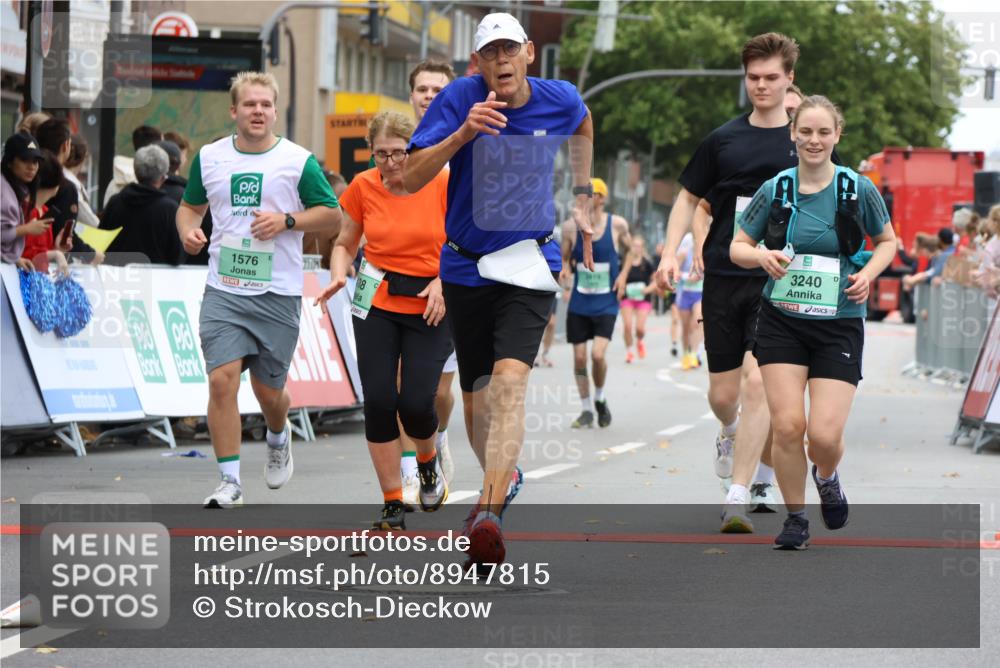 21.09.2025 - PSD Bank Halbmarathon Strokosch-Dieckow http://msf.ph/oto/8947815 21.09.2025 12:23:56 Ziel 1005, 1163, 1166, 1380, 1575, 1576, 2250, 2729, 2810, 2827, 3138, 3240, 3359, 3616 meine-sportfotos.de